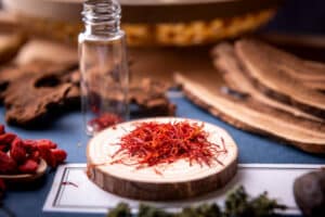 زعفران 10 گرمی سوپر نگین الماس امسالی 5 زعفران 10 گرمی سوپر نگین الماس امسالی