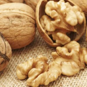 گردو پوست کاغذی 1 کیلویی 4 گردو پوست کاغذی 1 کیلویی