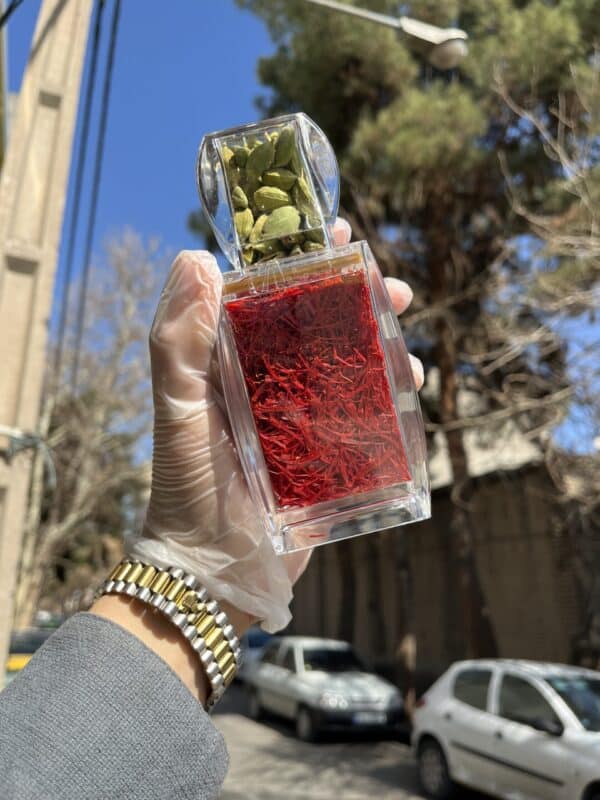 زعفران شیشه ای