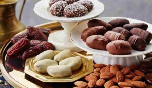 خرما شکلاتی مغزدار 1 کیلویی 4 خرما شکلاتی مغزدار