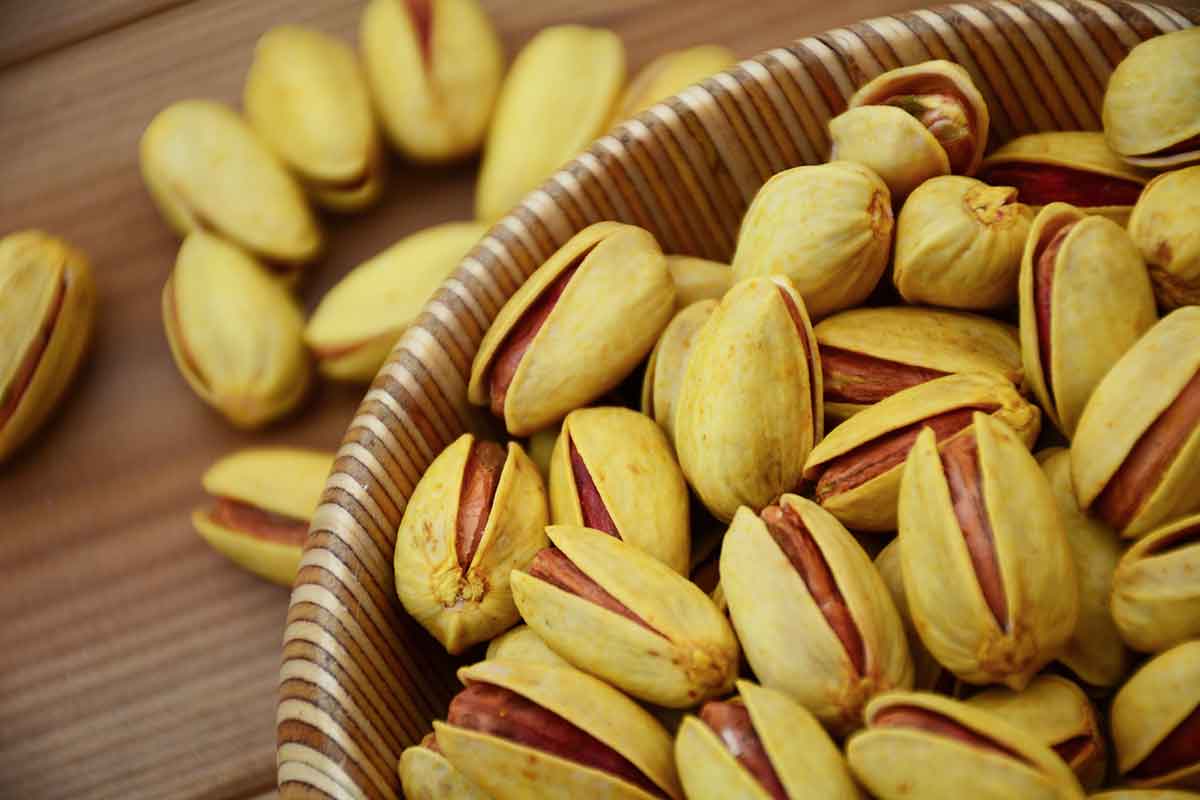 چه مواردی پسته اکبری را از بقیه انواع پسته متمایز می کند؟